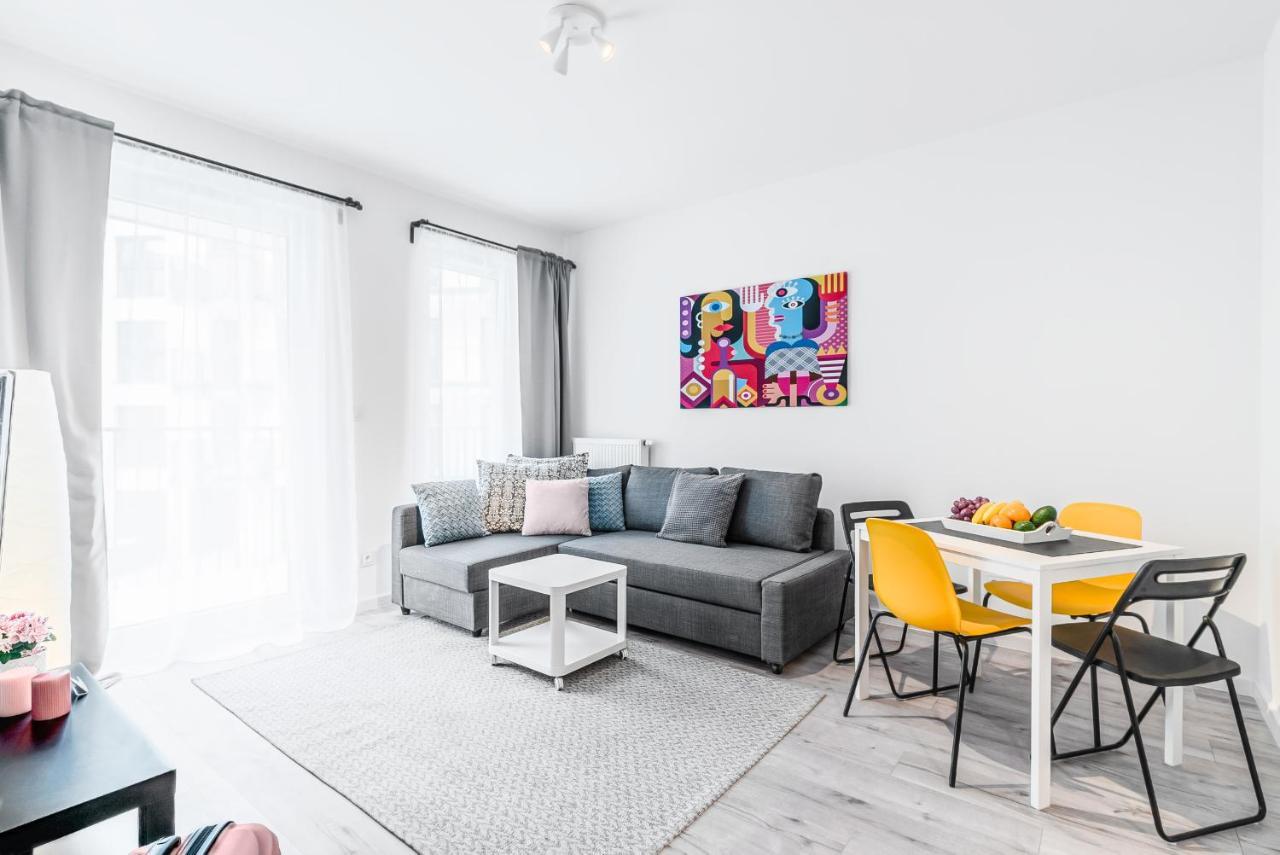 Apartamenty Homely Place Blisko Starego Rynku - Parking Познан Екстериор снимка