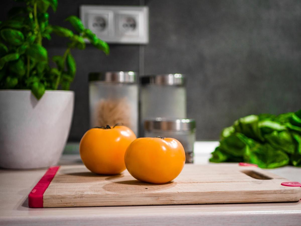 Apartamenty Homely Place Blisko Starego Rynku - Parking Познан Екстериор снимка