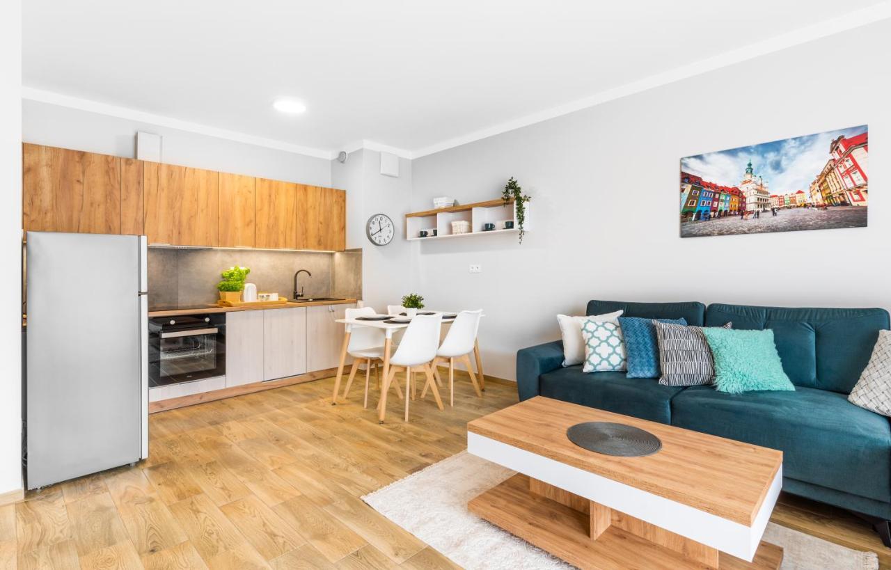 Apartamenty Homely Place Blisko Starego Rynku - Parking Познан Екстериор снимка