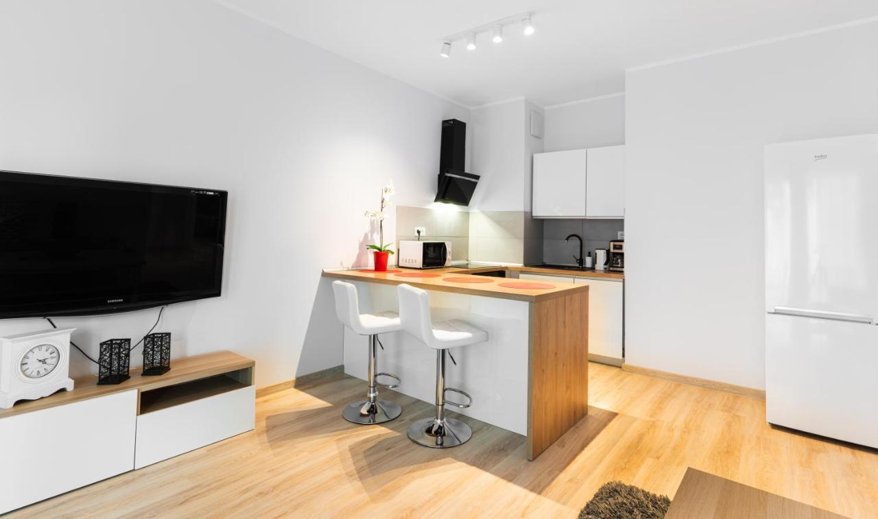 Apartamenty Homely Place Blisko Starego Rynku - Parking Познан Екстериор снимка