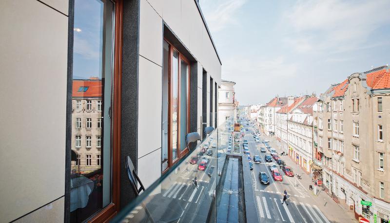 Apartamenty Homely Place Blisko Starego Rynku - Parking Познан Екстериор снимка